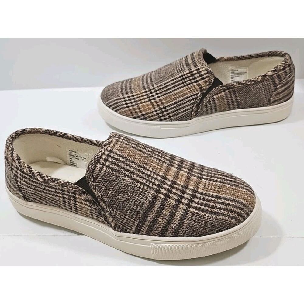 Magellan OutDoors Shoes Loafers Slip Ons Women Size 10B Brown Plaid.